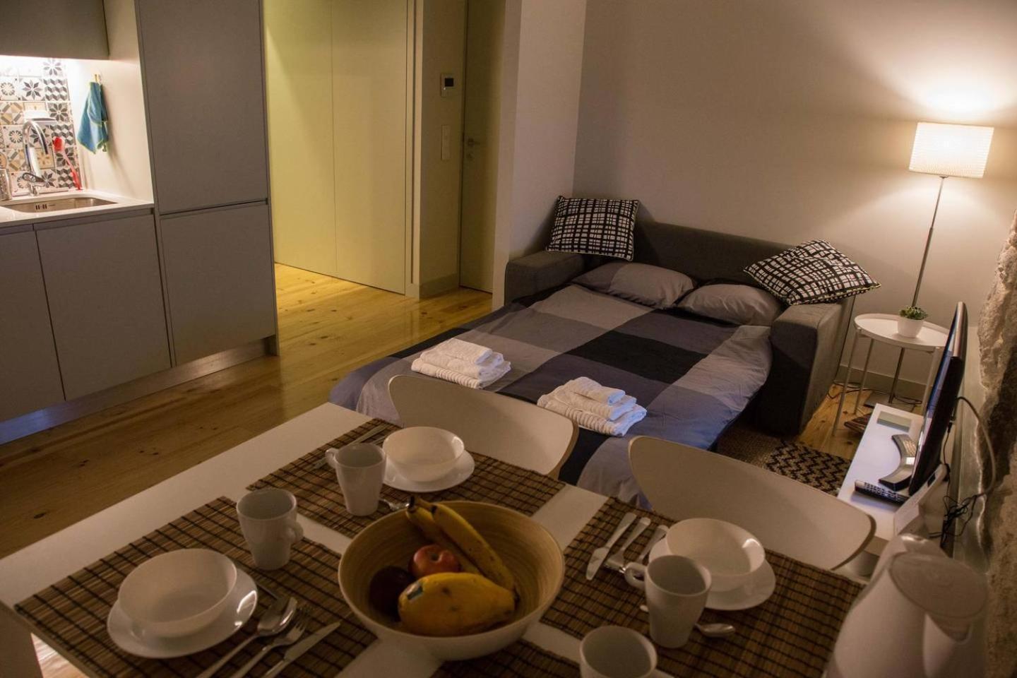 Guestready - Charming Downtown And Quiet Apartment Порту Экстерьер фото