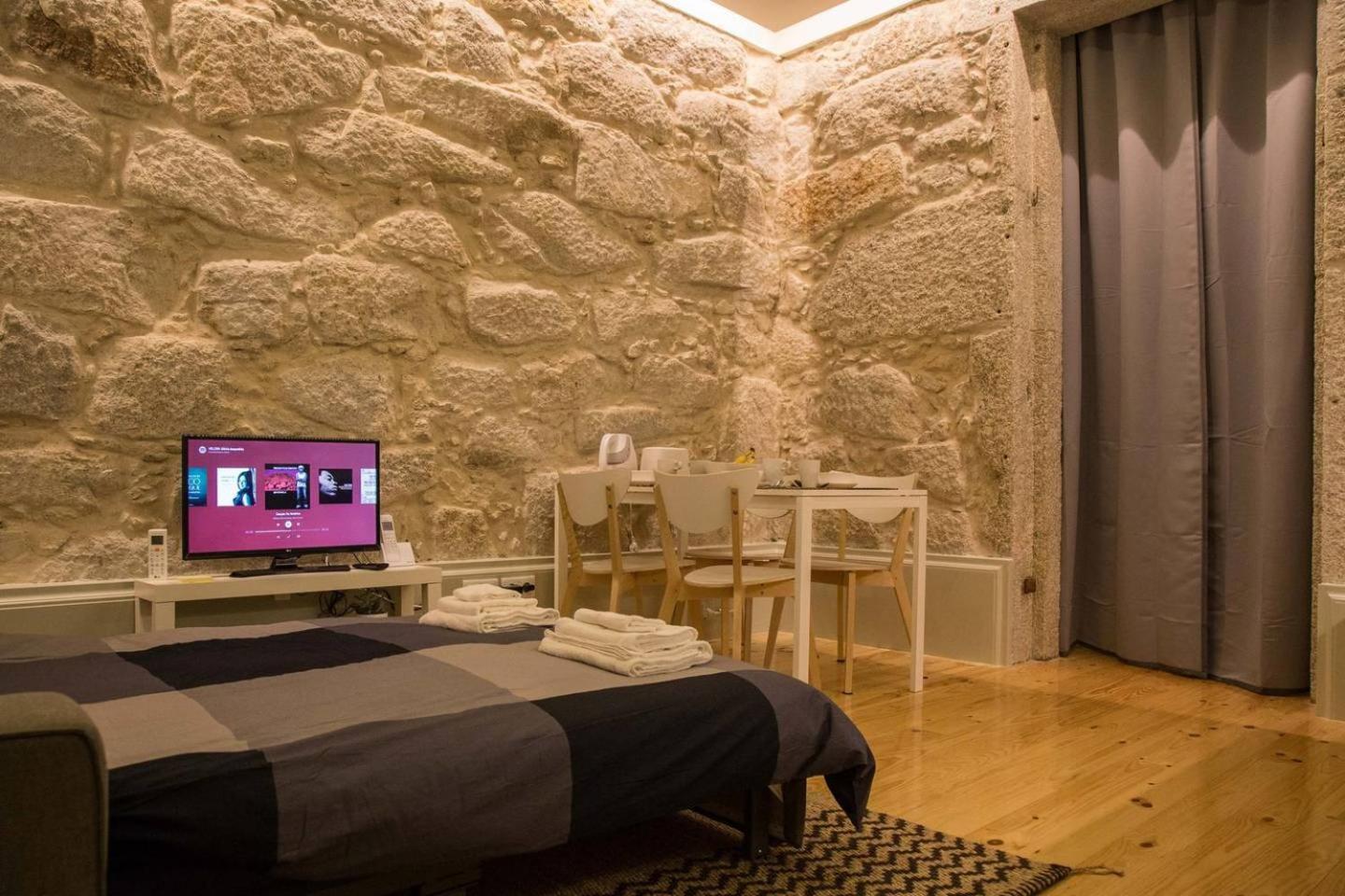 Guestready - Charming Downtown And Quiet Apartment Порту Экстерьер фото